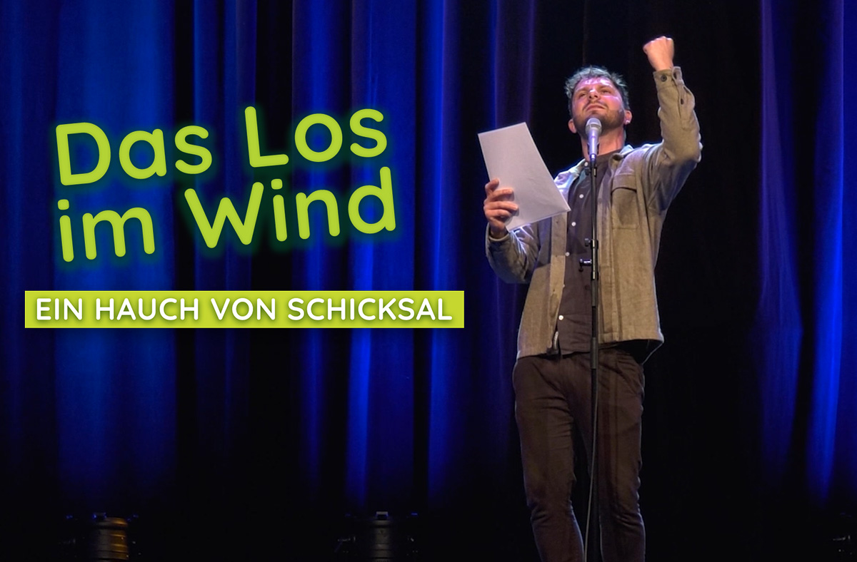 Poetry Slammer Flo Stein auf der Bühne | WestLotto