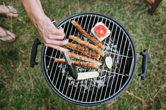 Bratwürste auf einem Grillrost | Eurojackpot